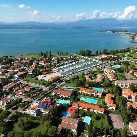 Turchese - Centrico E Con Piscina *